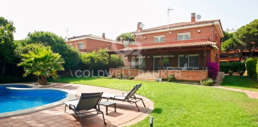 Сasa de 6 dormitorios en venta en Gavà, Barcelona, Cataluña, Spain № 5534