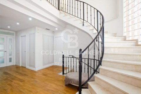 Сasa de 6 dormitorios en venta en Gavà, Barcelona, Cataluña, Spain № 5534 - foto 4