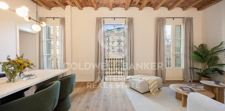 Apartamento de 2 dormitorios en venta en Barcelona, Cataluña, Spain № 5291