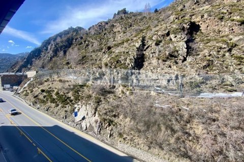 Ático de 2 dormitorios en venta en Principado De Andorra (Ninguna Poblacion Tiene C.P.), Lérida, Cataluña, Spain № 5289 - foto 28