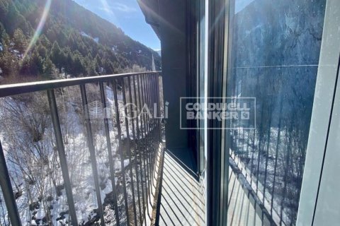 Ático de 2 dormitorios en venta en Principado De Andorra (Ninguna Poblacion Tiene C.P.), Lérida, Cataluña, Spain № 5289 - foto 9