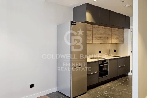 Apartamento de 2 dormitorios en venta en Barcelona, Cataluña, Spain № 5290 - foto 5