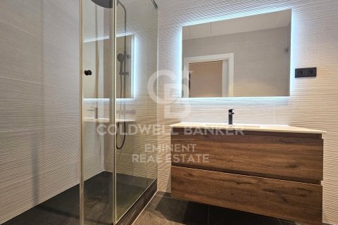 Apartamento de 2 dormitorios en venta en Barcelona, Cataluña, Spain № 5290 - foto 8