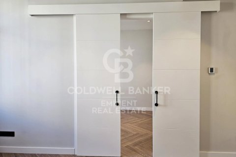 Apartamento de 2 dormitorios en venta en Barcelona, Cataluña, Spain № 5290 - foto 10