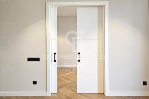 Apartamento de 2 dormitorios en venta en Barcelona, Cataluña, Spain № 5290 - foto 14