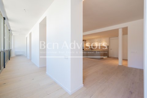 2 bedrooms apartment for sale in Barcelona, Catalonia, Spain № 2878 - photo 7