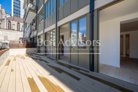 2 bedrooms apartment for sale in Barcelona, Catalonia, Spain № 2878 - photo 5