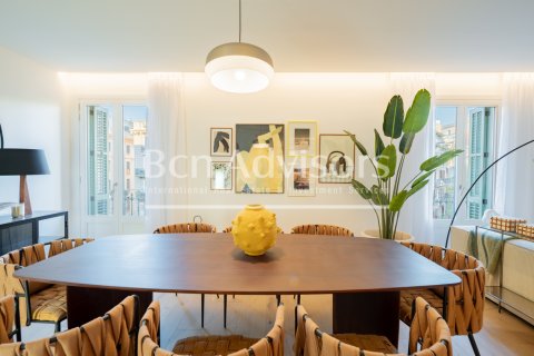 Apartamento de 2 dormitorios en venta en Barcelona, Cataluña, Spain № 2883 - foto 8