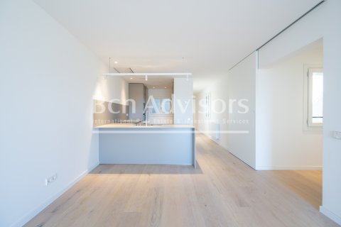 Ático de 2 dormitorios en venta en Barcelona, Cataluña, Spain № 2879 - foto 11