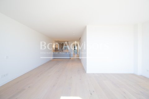 Ático de 2 dormitorios en venta en Barcelona, Cataluña, Spain № 2879 - foto 10