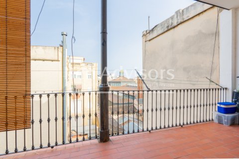 Ático de 2 dormitorios en venta en Barcelona, Cataluña, Spain № 2882 - foto 2