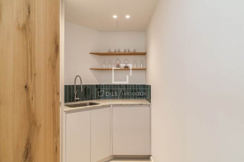 Купить квартиру в Барселона, Испания с 3 спальни, 133м², № 6552 - фото 10
