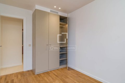Купить квартиру в Барселона, Испания с 3 спальни, 133м², № 6552 - фото 25