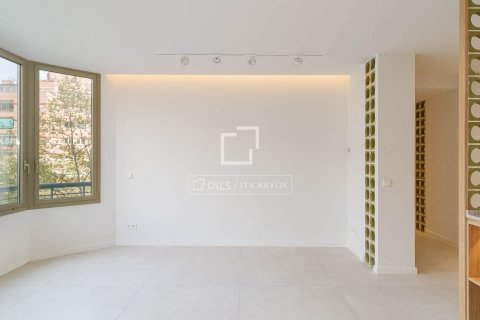 Купить квартиру в Барселона, Испания с 3 спальни, 133м², № 6552 - фото 13