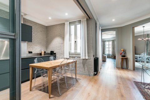 3 bedrooms apartment for sale in Barcelona, Catalonia, Spain № 6549 - photo 6