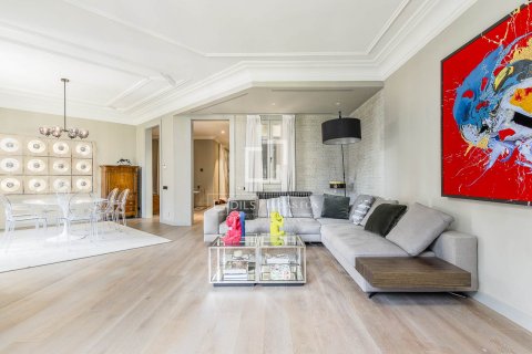 3 bedrooms apartment for sale in Barcelona, Catalonia, Spain № 6549 - photo 22