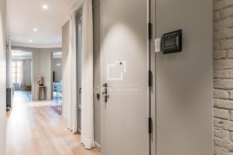 3 bedrooms apartment for sale in Barcelona, Catalonia, Spain № 6549 - photo 14