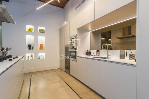 5 bedrooms apartment for sale in Barcelona, Catalonia, Spain № 4477 - photo 12
