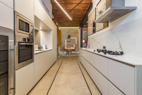 5 bedrooms apartment for sale in Barcelona, Catalonia, Spain № 4477 - photo 13