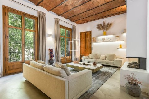 5 bedrooms apartment for sale in Barcelona, Catalonia, Spain № 4477 - photo 8