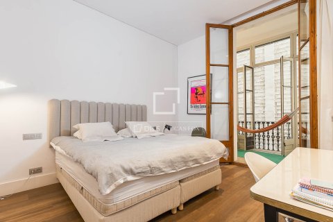 5 bedrooms apartment for sale in Barcelona, Catalonia, Spain № 4477 - photo 30