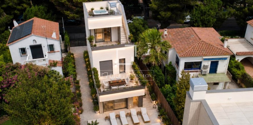 Villa de 5 dormitorios en venta en Sitges, Barcelona, Cataluña, Spain № 8844