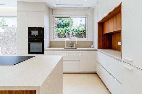 Villa de 5 dormitorios en venta en Sitges, Barcelona, Cataluña, Spain № 8844 - foto 23