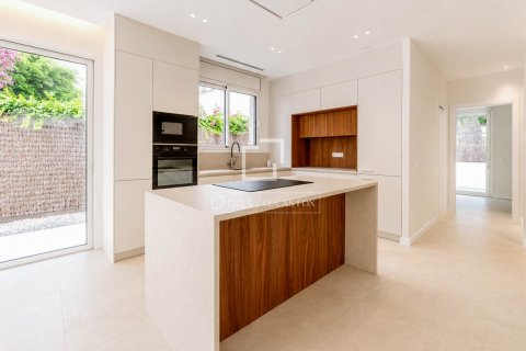 Villa de 5 dormitorios en venta en Sitges, Barcelona, Cataluña, Spain № 8844 - foto 25