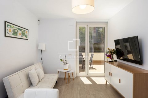 Apartamento de 3 dormitorios en venta en Barcelona, Cataluña, Spain № 8845 - foto 11