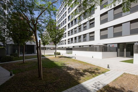 Apartamento de 3 dormitorios en venta en Barcelona, Cataluña, Spain № 8845 - foto 25