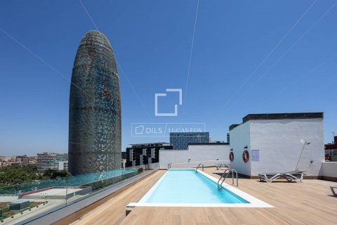 Apartamento de 3 dormitorios en venta en Barcelona, Cataluña, Spain № 8845 - foto 19