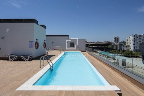 Apartamento de 3 dormitorios en venta en Barcelona, Cataluña, Spain № 8845 - foto 21