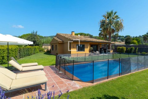Villa de 4 dormitorios en venta en Sant Vicenc De Montalt, Barcelona, Cataluña, Spain № 8841 - foto 27