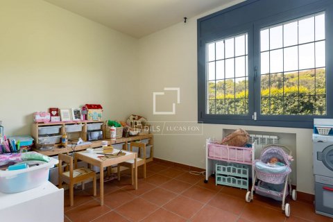Villa de 4 dormitorios en venta en Sant Vicenc De Montalt, Barcelona, Cataluña, Spain № 8841 - foto 7