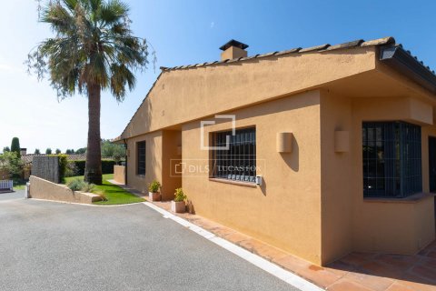 Villa de 4 dormitorios en venta en Sant Vicenc De Montalt, Barcelona, Cataluña, Spain № 8841 - foto 5