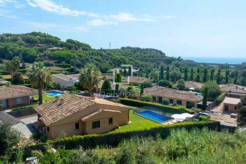 Villa de 4 dormitorios en venta en Sant Vicenc De Montalt, Barcelona, Cataluña, Spain № 8841 - foto 29