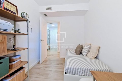 Apartamento de 3 dormitorios en venta en Vilanova i la Geltrú, Barcelona, Cataluña, Spain № 8839 - foto 25