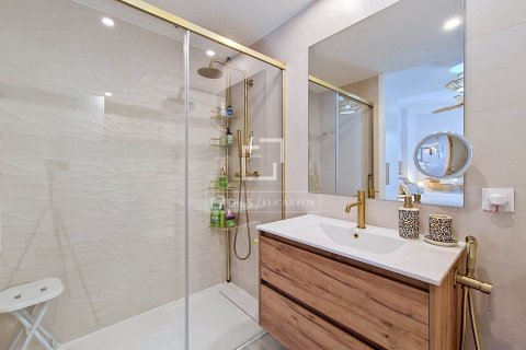 Apartamento de 3 dormitorios en venta en Vilanova i la Geltrú, Barcelona, Cataluña, Spain № 8839 - foto 11