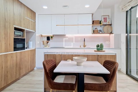 Apartamento de 3 dormitorios en venta en Vilanova i la Geltrú, Barcelona, Cataluña, Spain № 8839 - foto 30