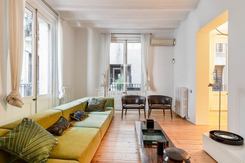 Apartamento de 2 dormitorios en venta en Barcelona, Cataluña, Spain № 8842 - foto 20