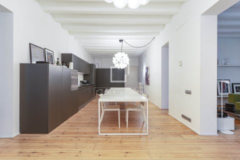 Apartamento de 2 dormitorios en venta en Barcelona, Cataluña, Spain № 8842 - foto 10