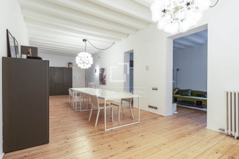 Apartamento de 2 dormitorios en venta en Barcelona, Cataluña, Spain № 8842 - foto 9