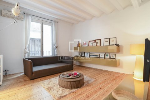 Apartamento de 2 dormitorios en venta en Barcelona, Cataluña, Spain № 8842 - foto 16