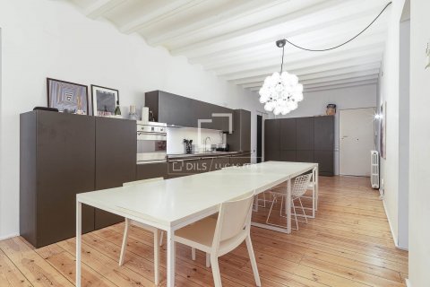 Apartamento de 2 dormitorios en venta en Barcelona, Cataluña, Spain № 8842 - foto 12
