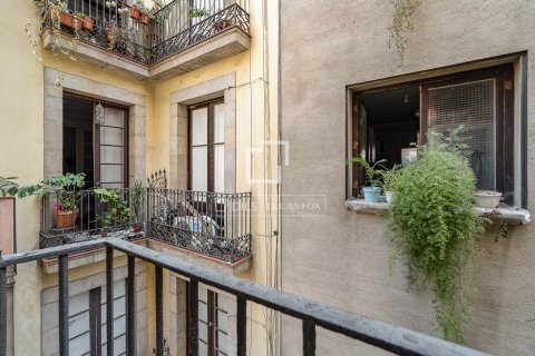 Apartamento de 2 dormitorios en venta en Barcelona, Cataluña, Spain № 8842 - foto 17