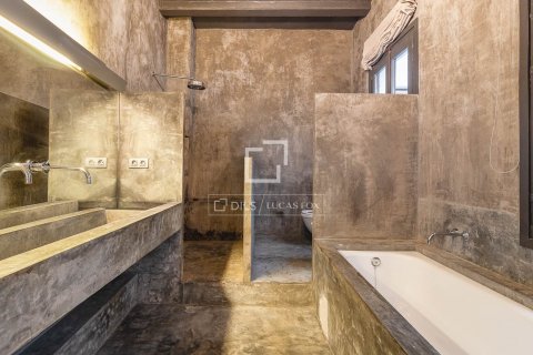 Apartamento de 2 dormitorios en venta en Barcelona, Cataluña, Spain № 8842 - foto 5