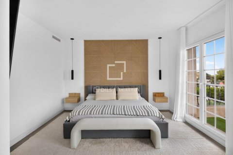 Villa de 5 dormitorios en venta en Tiana, Barcelona, Cataluña, Spain № 8843 - foto 16