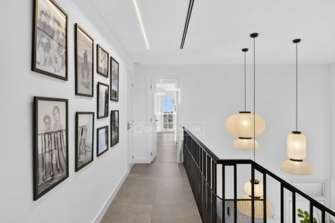 Villa de 5 dormitorios en venta en Tiana, Barcelona, Cataluña, Spain № 8843 - foto 18