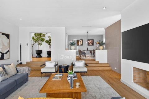 Villa de 5 dormitorios en venta en Tiana, Barcelona, Cataluña, Spain № 8843 - foto 26