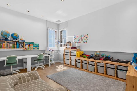Villa de 5 dormitorios en venta en Tiana, Barcelona, Cataluña, Spain № 8843 - foto 4